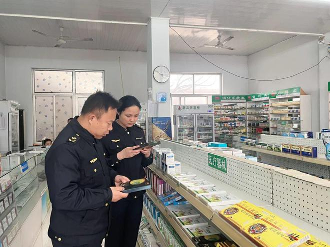 威廉希尔官网滨州沾化区市场监管局开展医疗器械经营质量安全监督检查(图2) 威廉希尔官网滨州沾化区市场监管局开展医疗器械经营质量安全监督检查(图2)